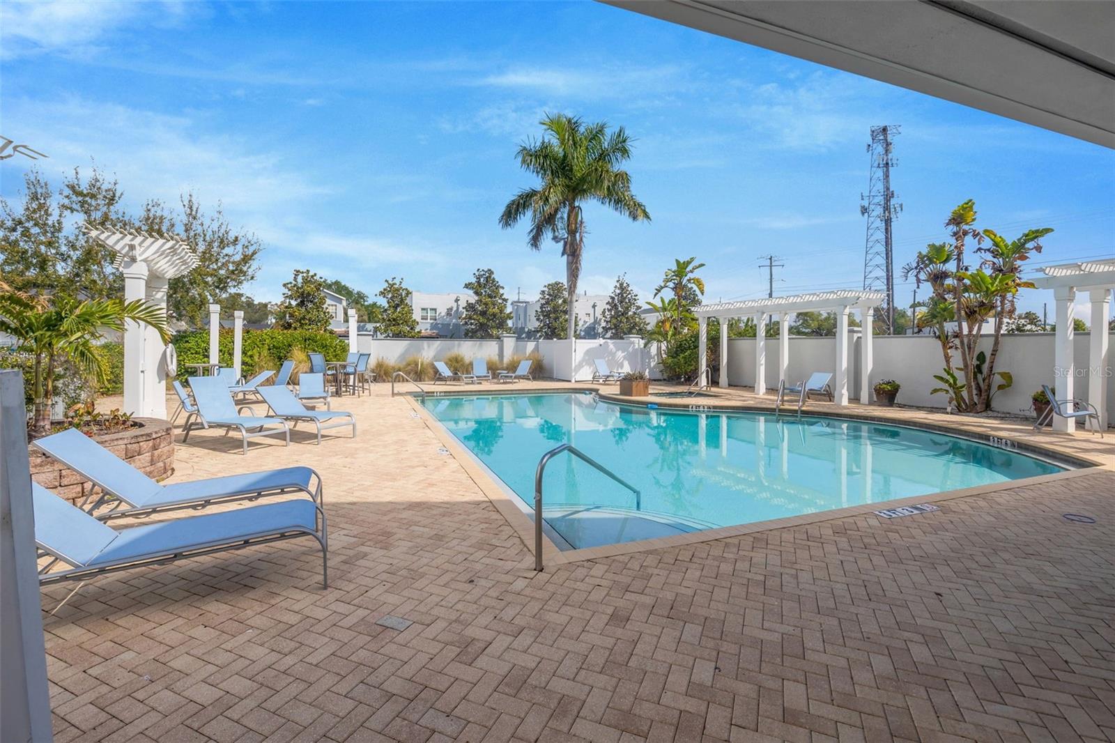 LEGACY PARK TWNHMS - Residential