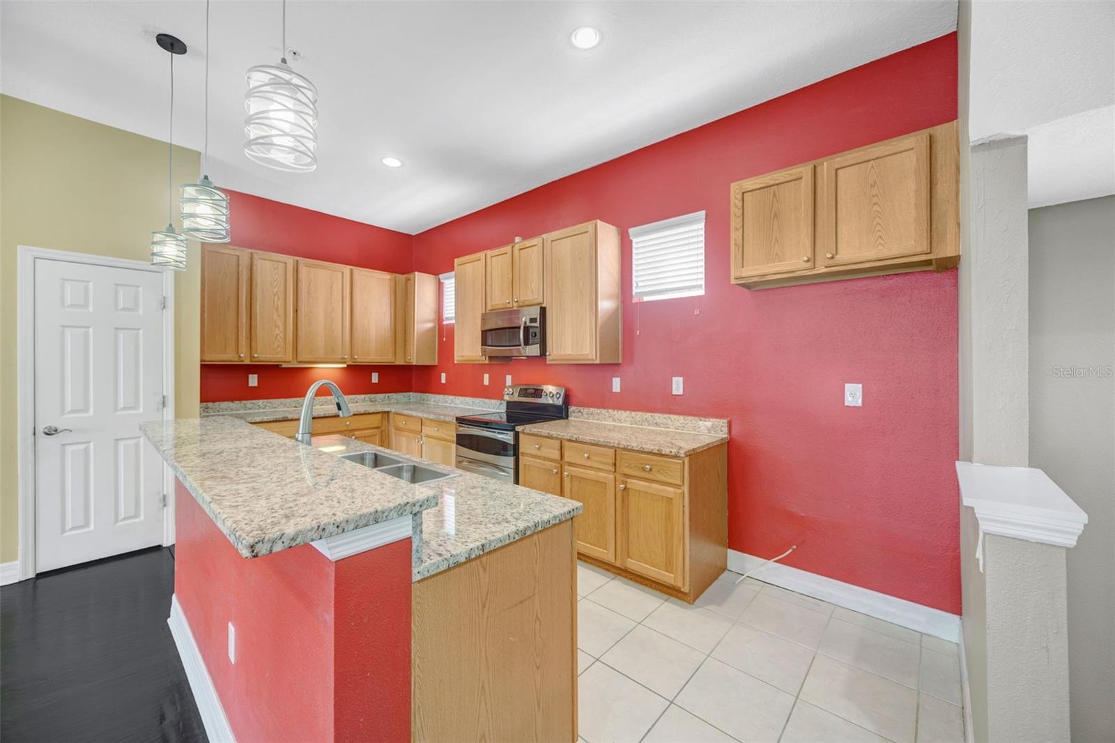 LEGACY PARK TWNHMS - Residential