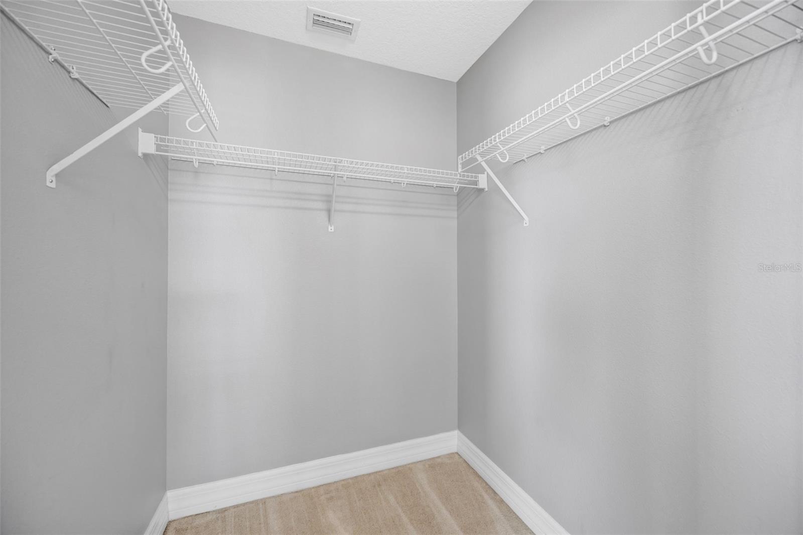 LEGACY PARK TWNHMS - Residential