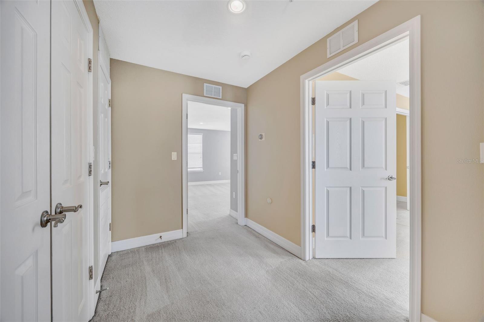 LEGACY PARK TWNHMS - Residential