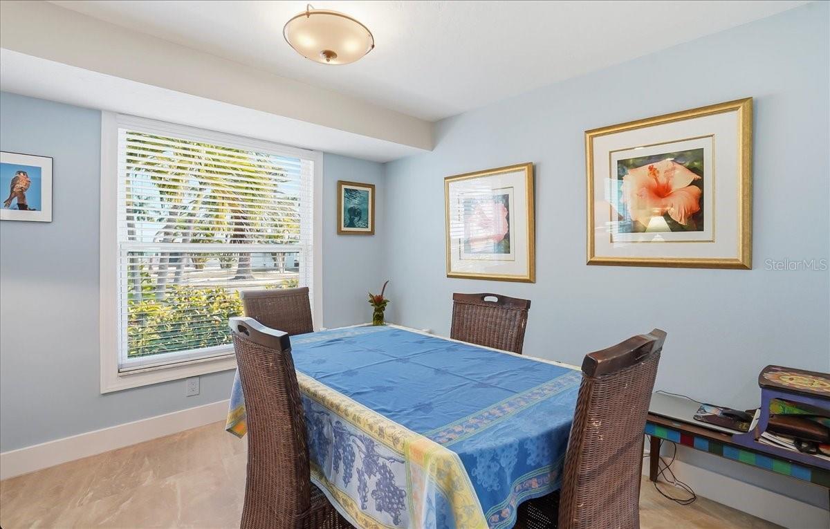 HOLMES BEACH 34TH UNIT - Residential