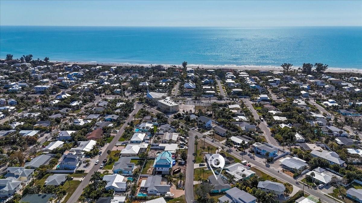 HOLMES BEACH 34TH UNIT - Residential