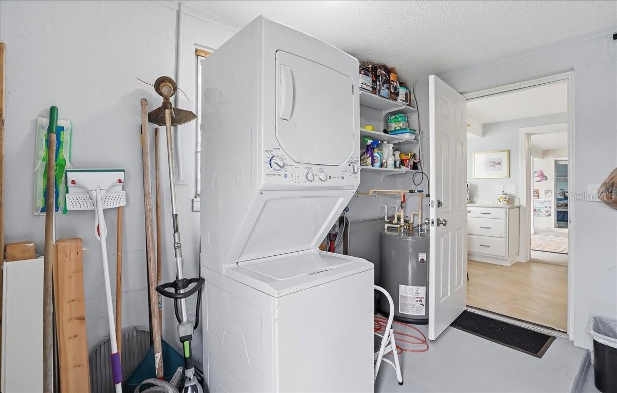 HOLMES BEACH 34TH UNIT - Residential