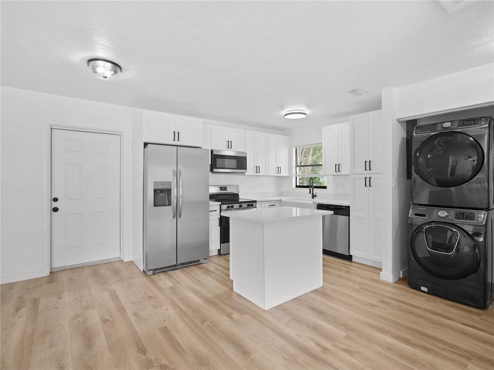 2181 LINDEN ROAD