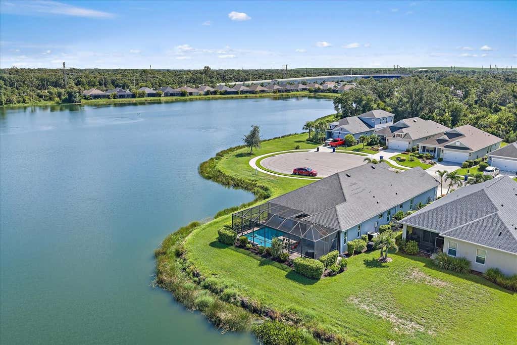 Photo of 4716 Creekridge Court, Bradenton, FL 34203 (MLS # A4699245)
