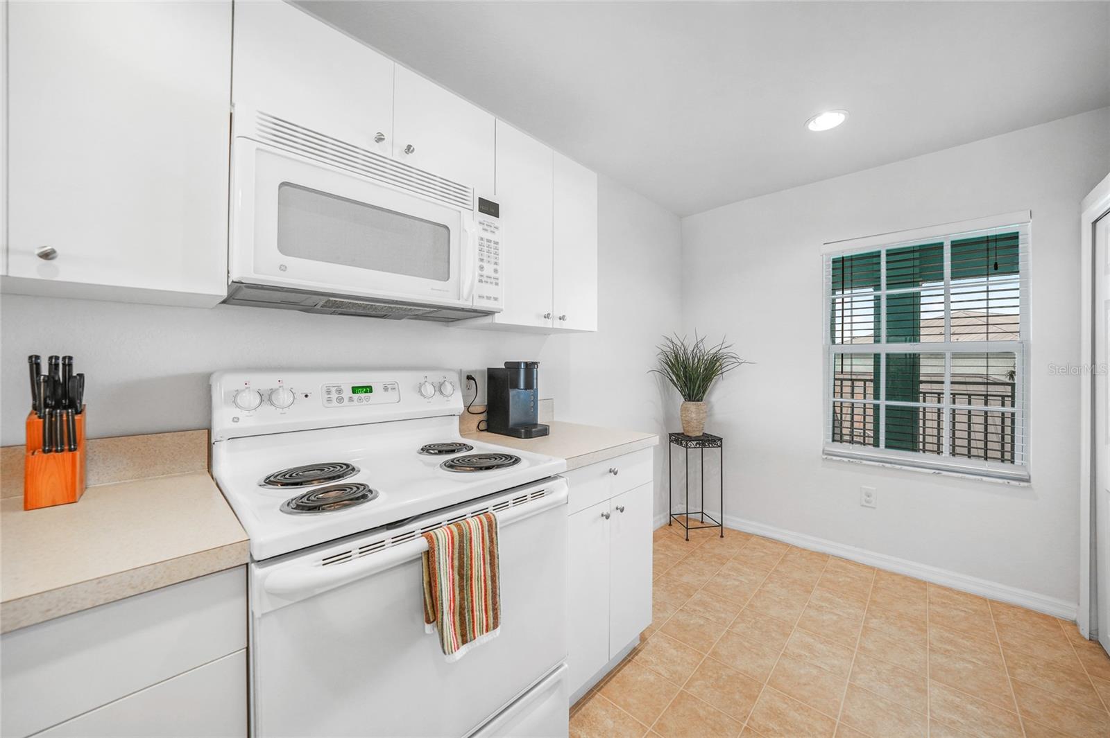 COLONY AT SABAL TRACE PH 01 - Residential