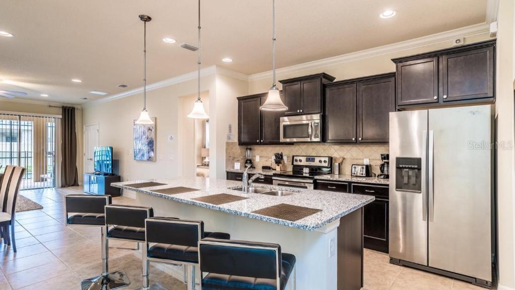 WINDSOR AT WESTSIDE PH 1 PB 23 PG 112-118 LOT 103 - Residential