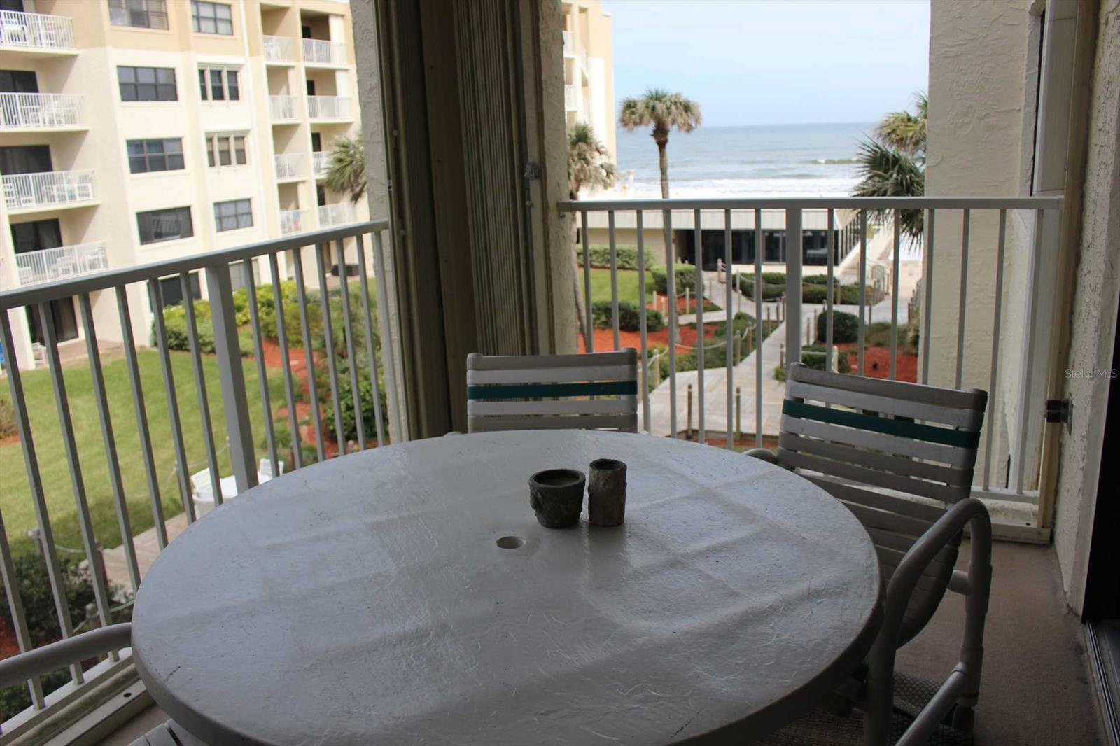 Castle Reef Condo - Residential Lease