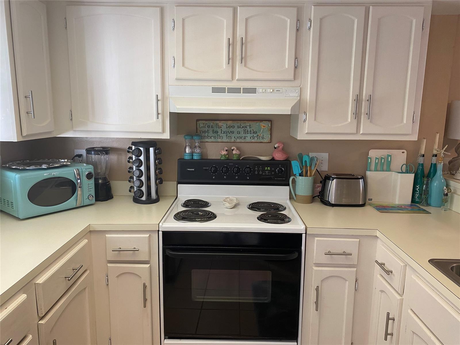 Castle Reef Condo - Residential Lease