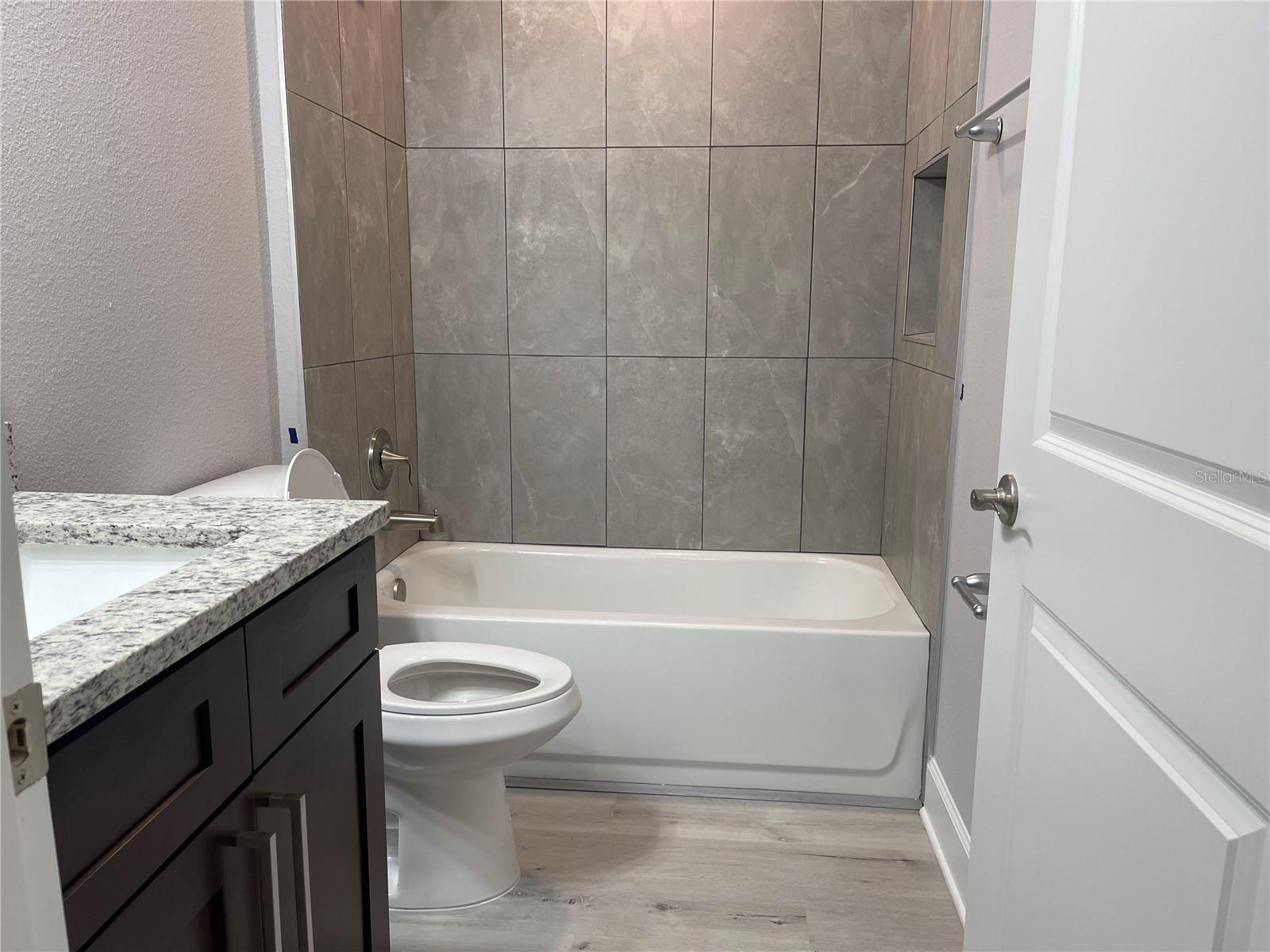 DUNDEE - Residential