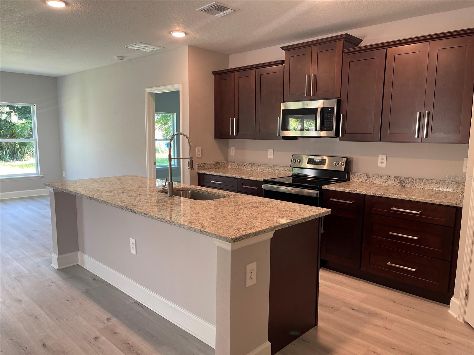 DUNDEE - Residential