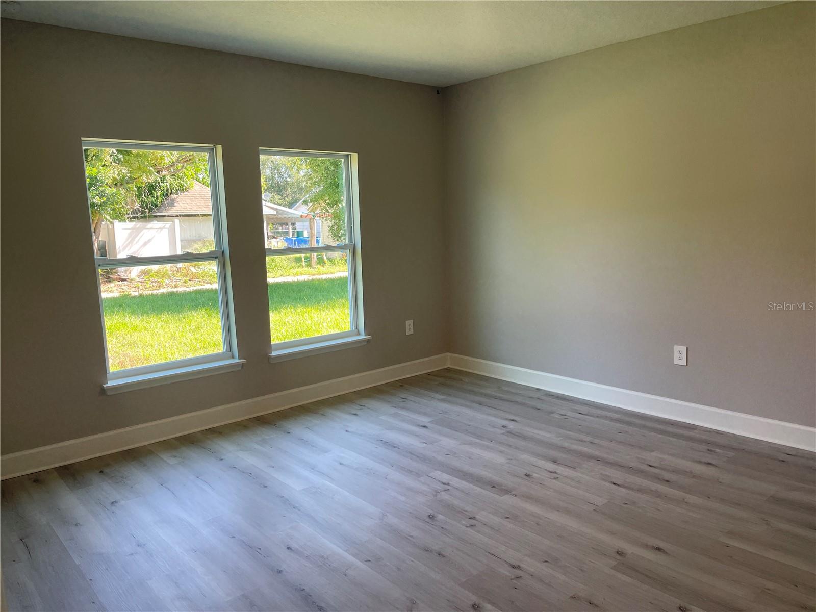 DUNDEE - Residential