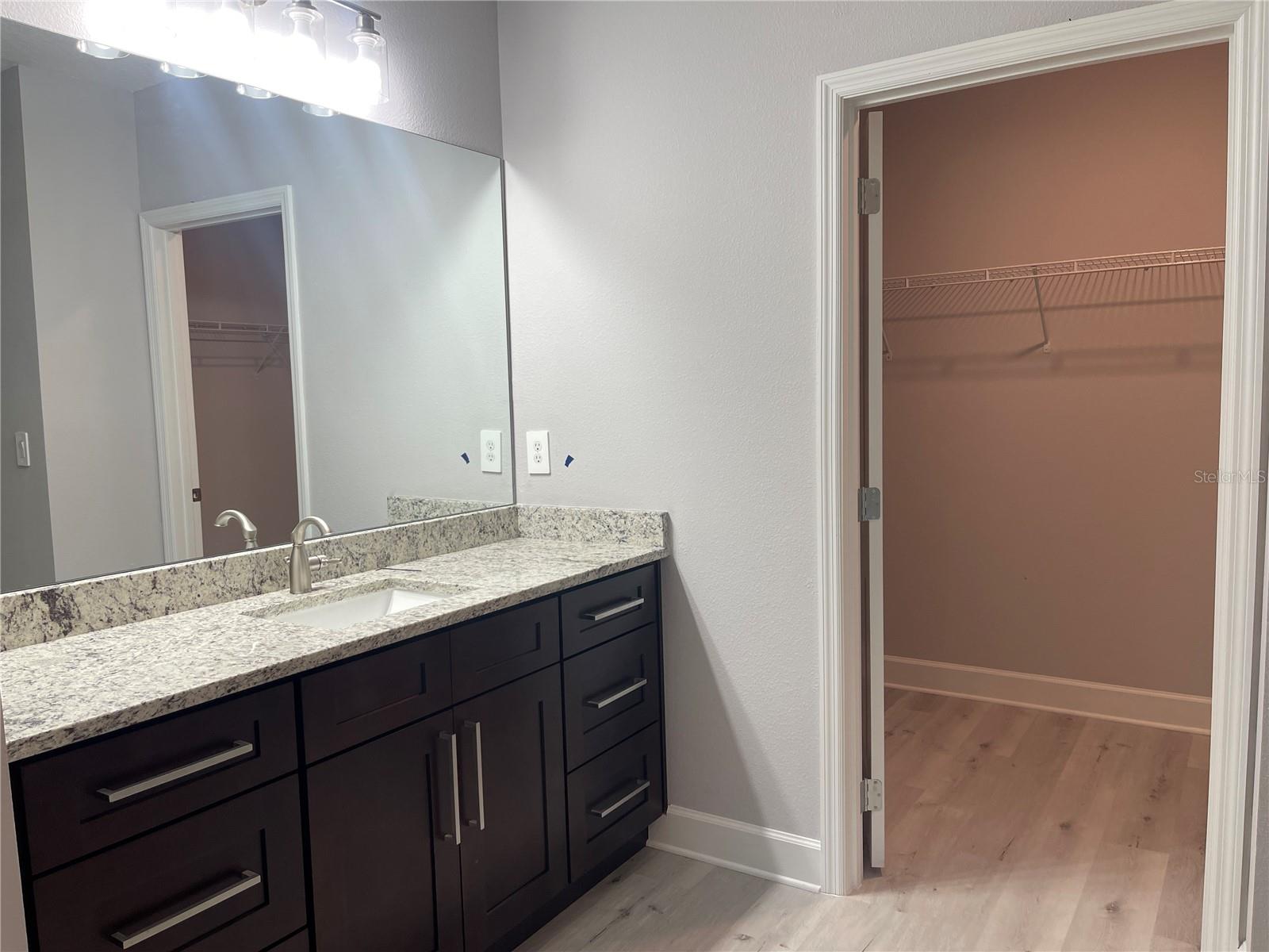 DUNDEE - Residential