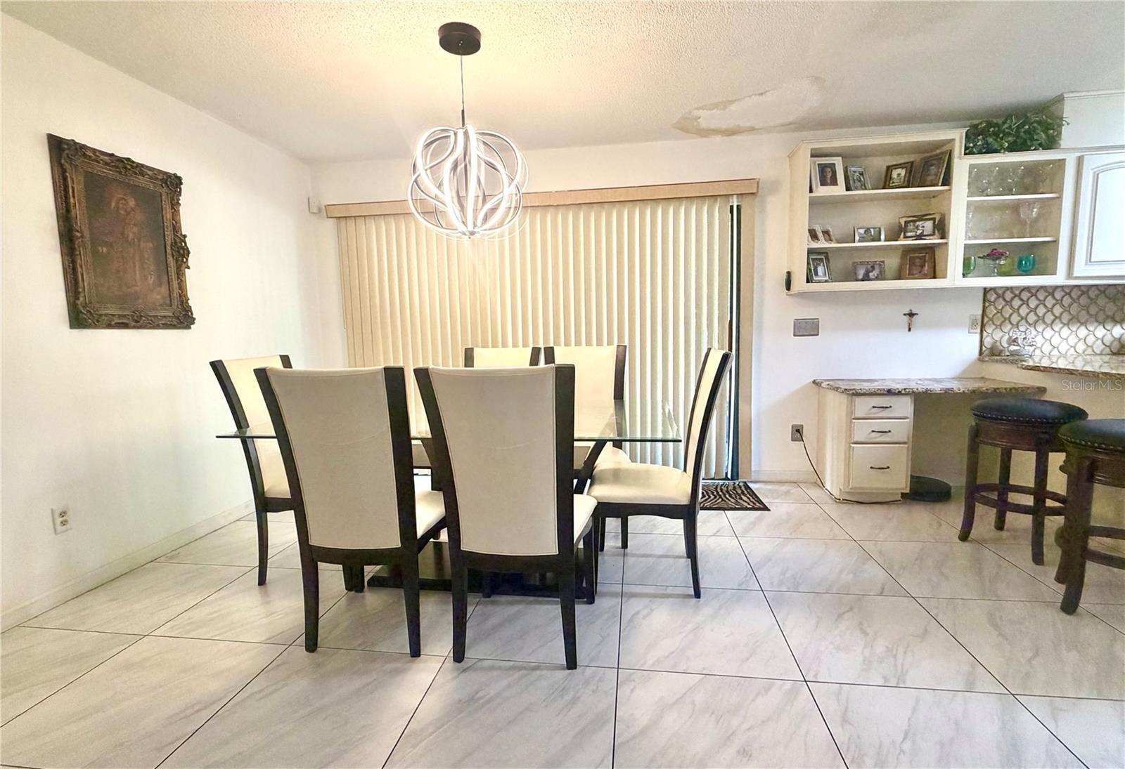 ROYALE BERMUDA TWNHS - Residential