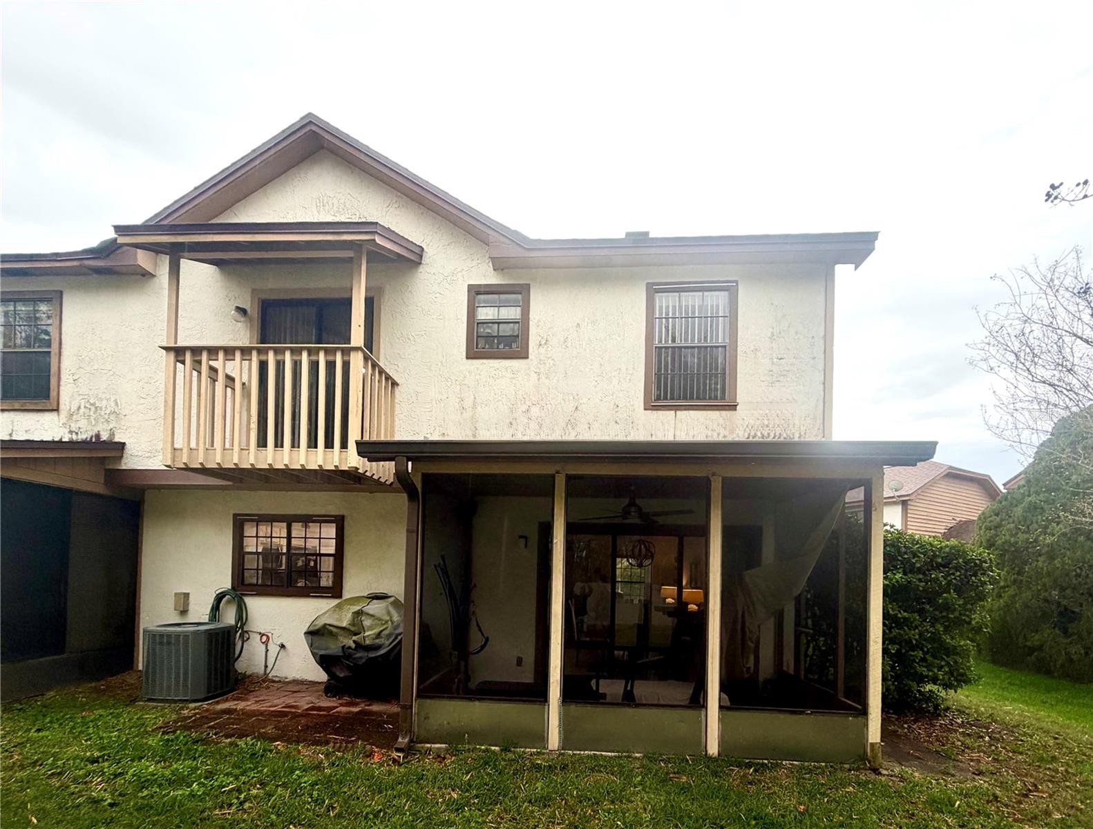 ROYALE BERMUDA TWNHS - Residential