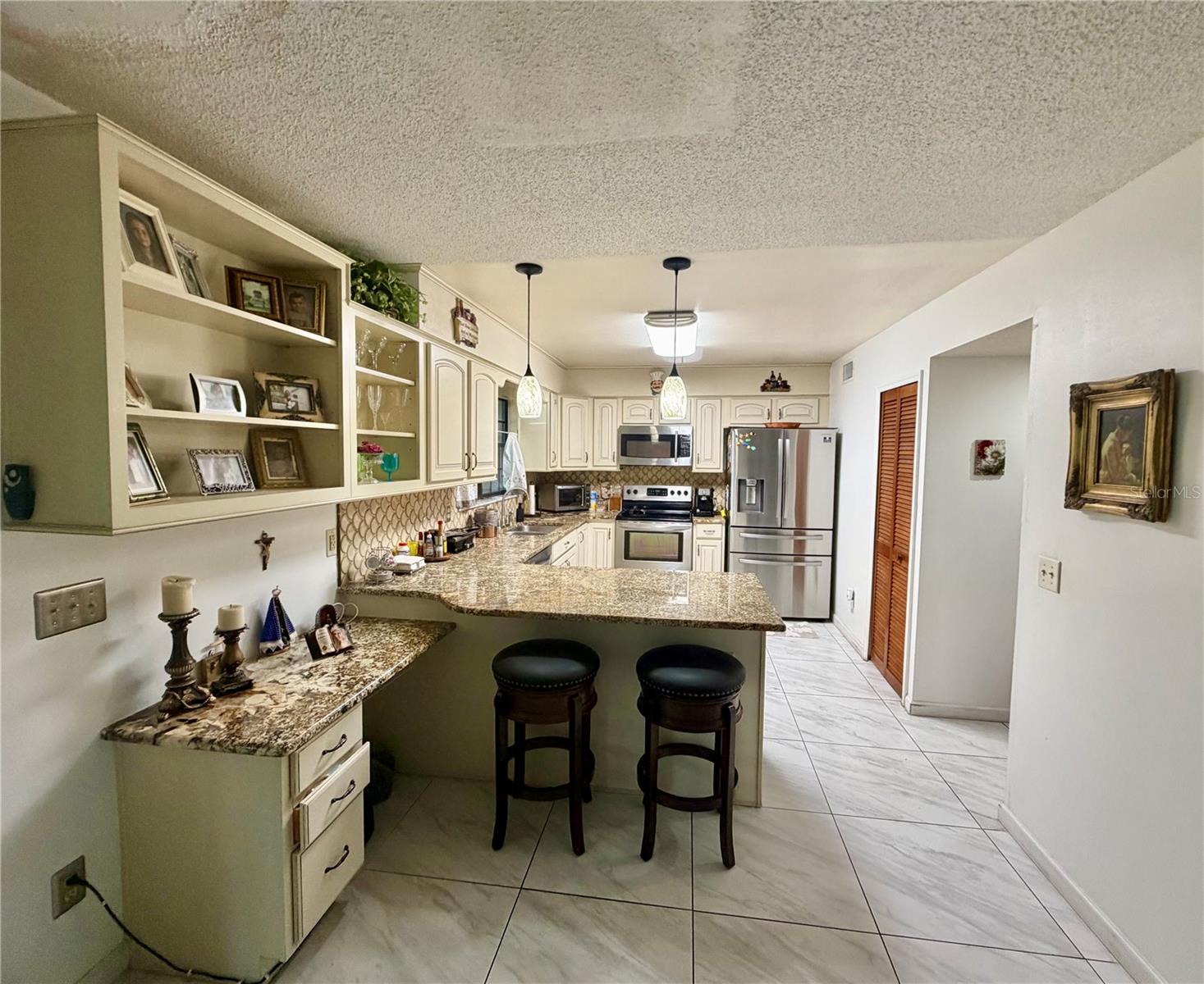 ROYALE BERMUDA TWNHS - Residential