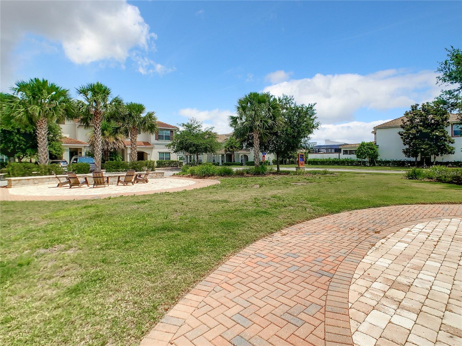 STOREY LAKE - Residential