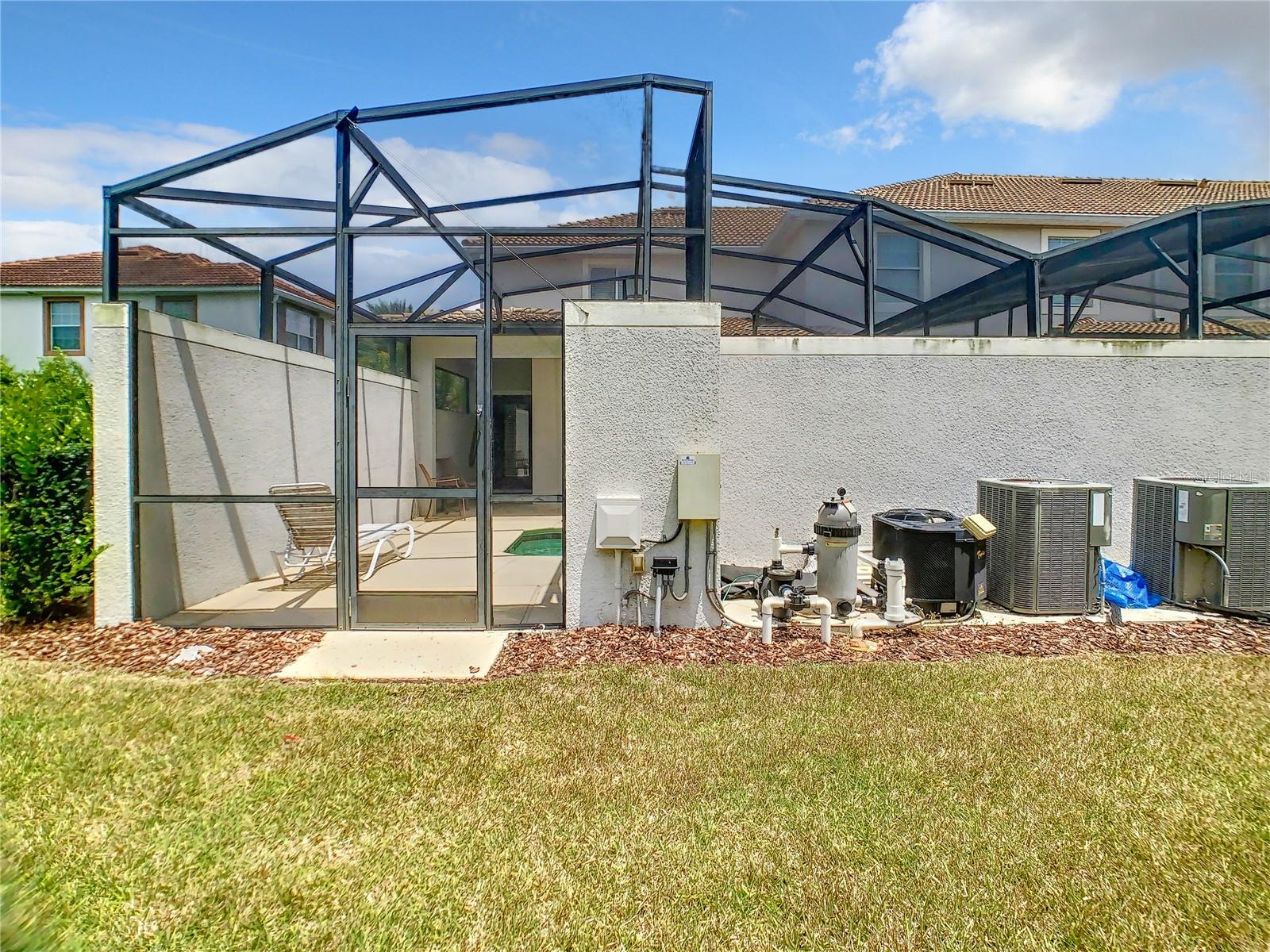 STOREY LAKE - Residential