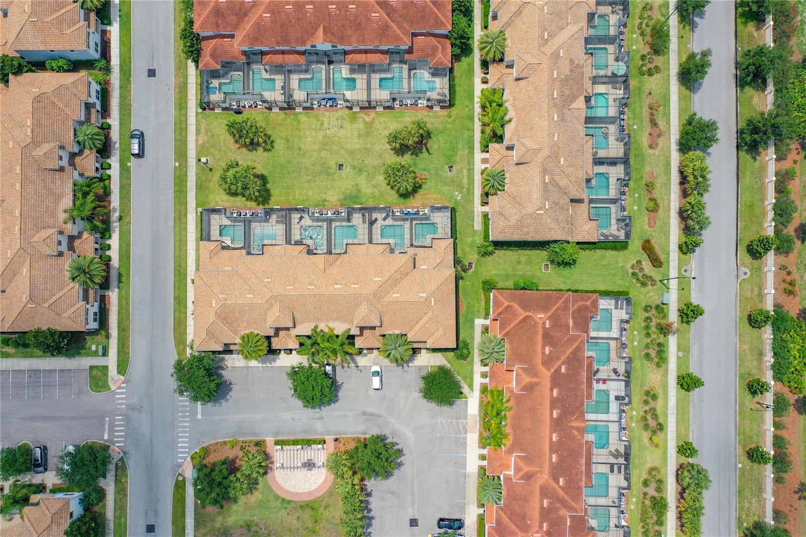 STOREY LAKE - Residential