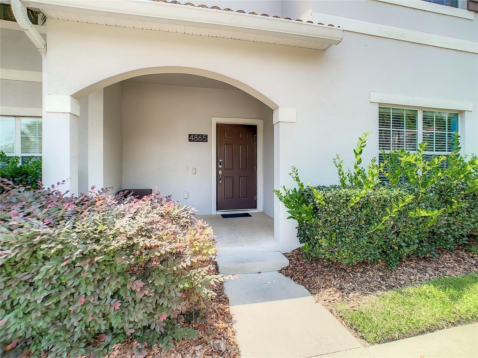 STOREY LAKE - Residential