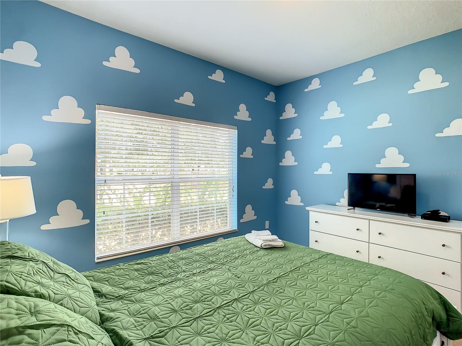 STOREY LAKE - Residential