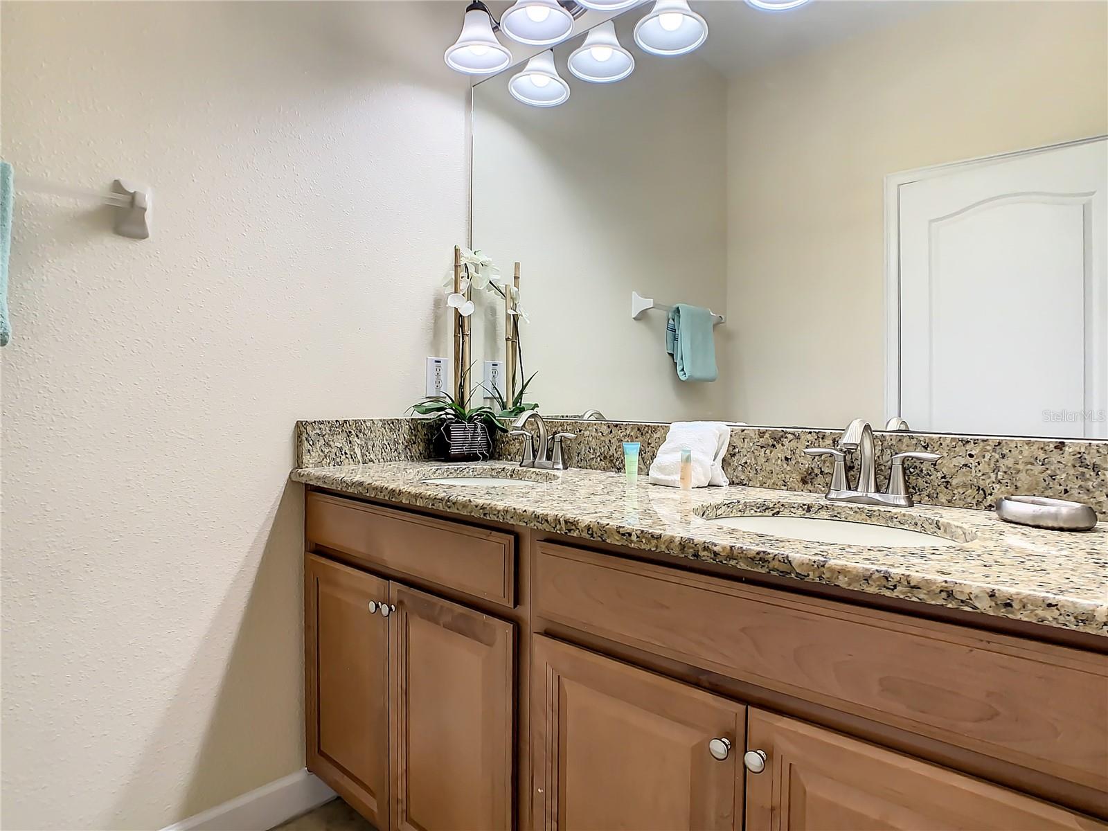 STOREY LAKE - Residential