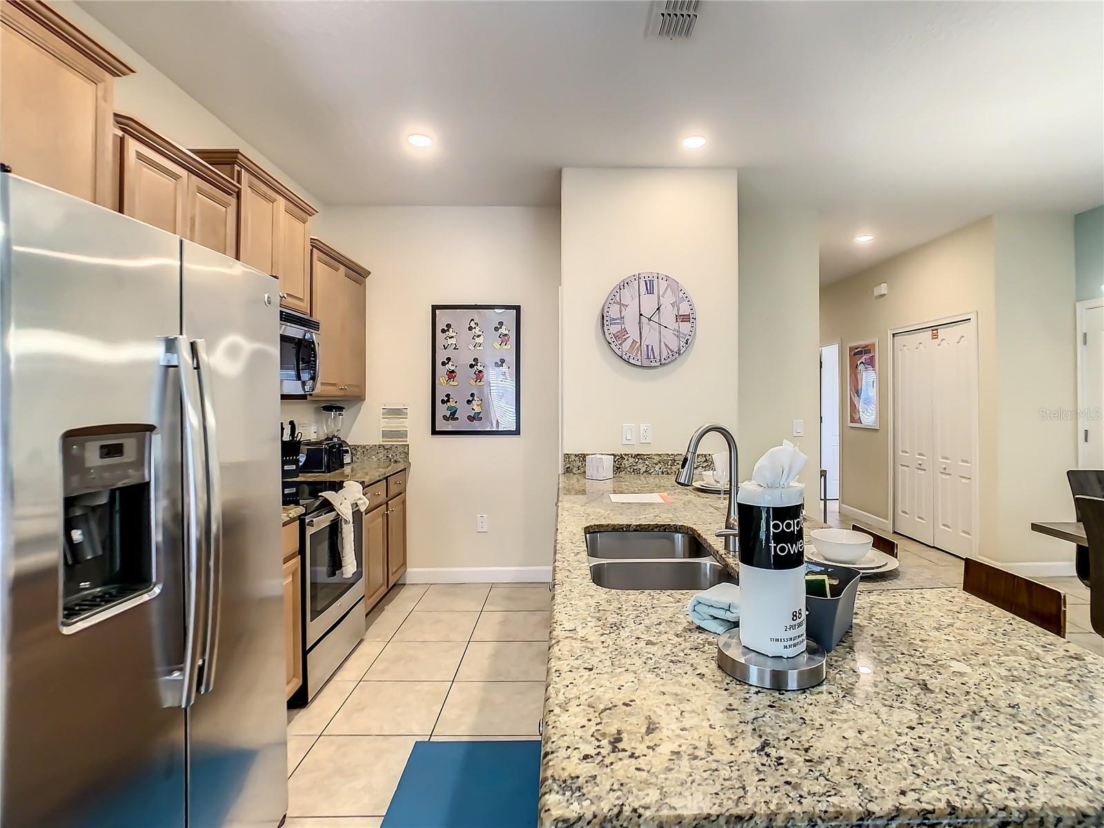 STOREY LAKE - Residential