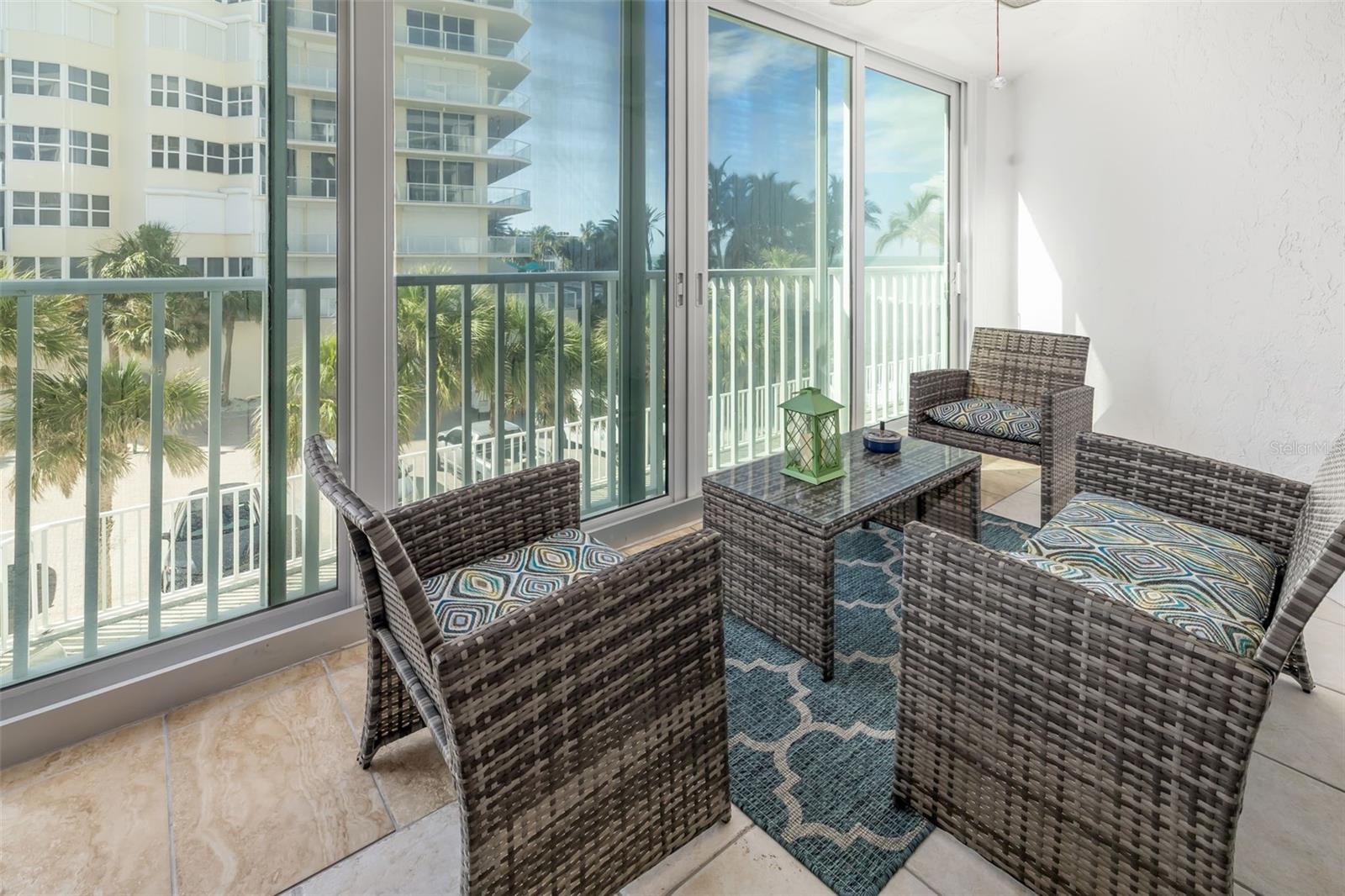 LIDO HARBOUR TOWERS - Residential
