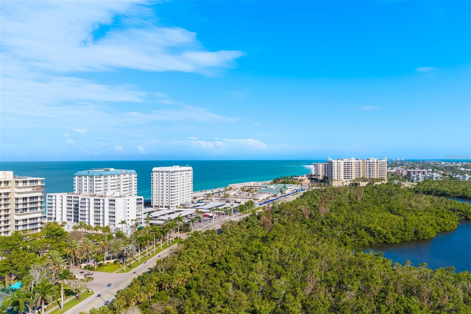 LIDO HARBOUR TOWERS - Residential