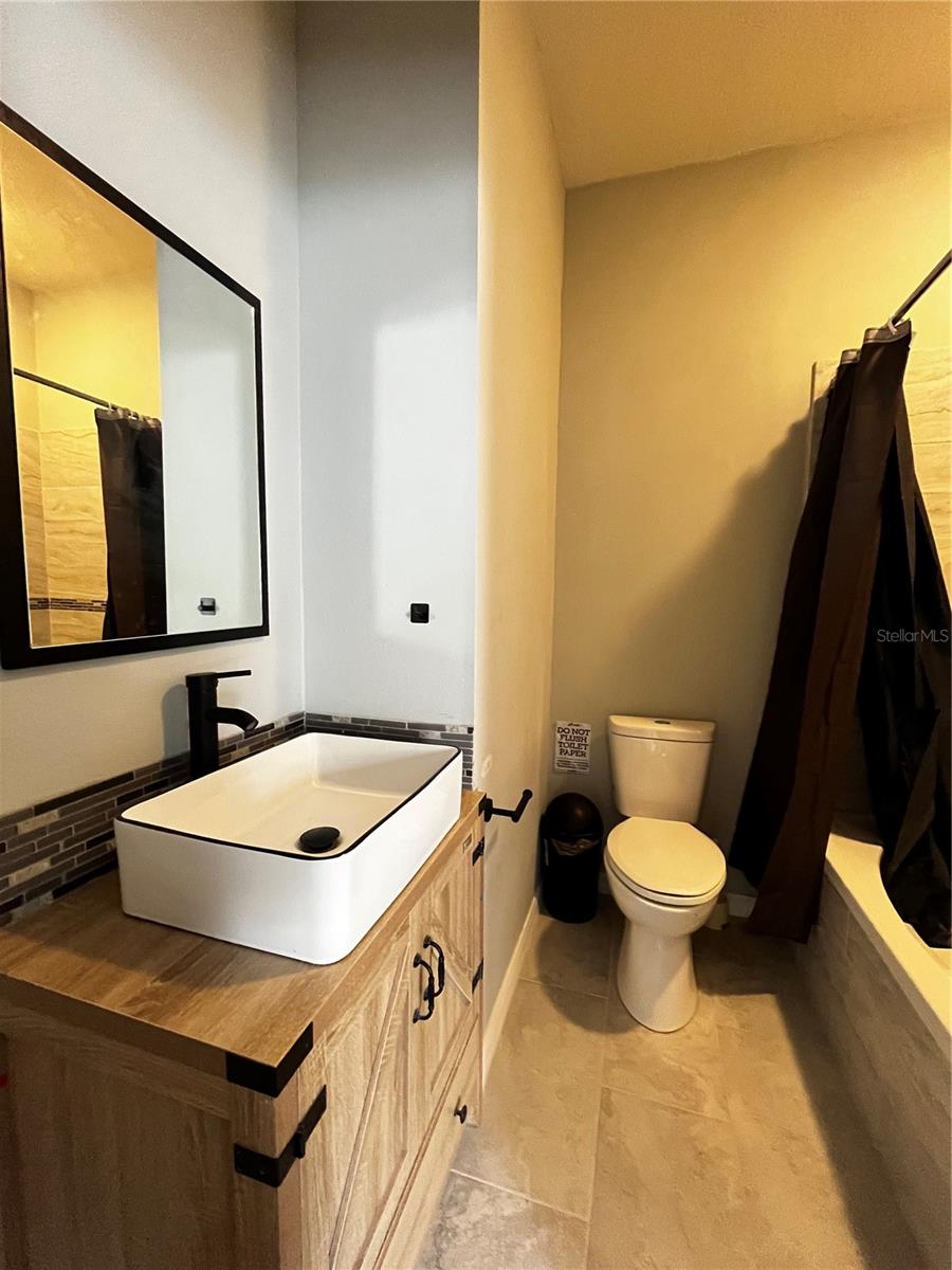 SEYBOLD ON DUNSON ROAD PH 01 - Residential Lease