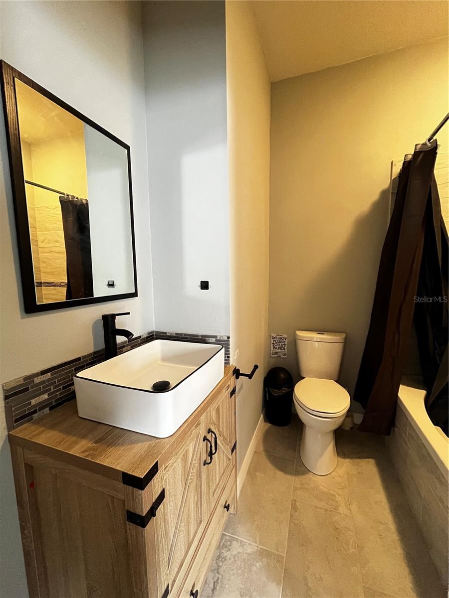SEYBOLD ON DUNSON ROAD PH 01 - Residential Lease