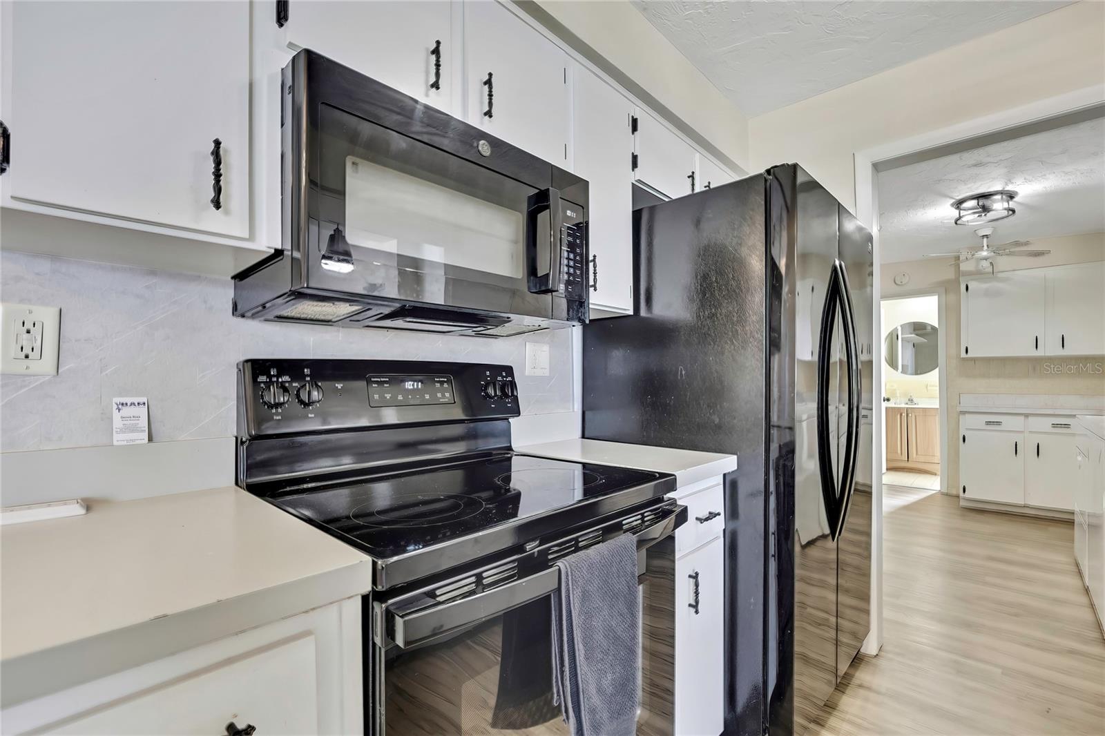 BEVERLY HILLS UNIT 05 - Residential