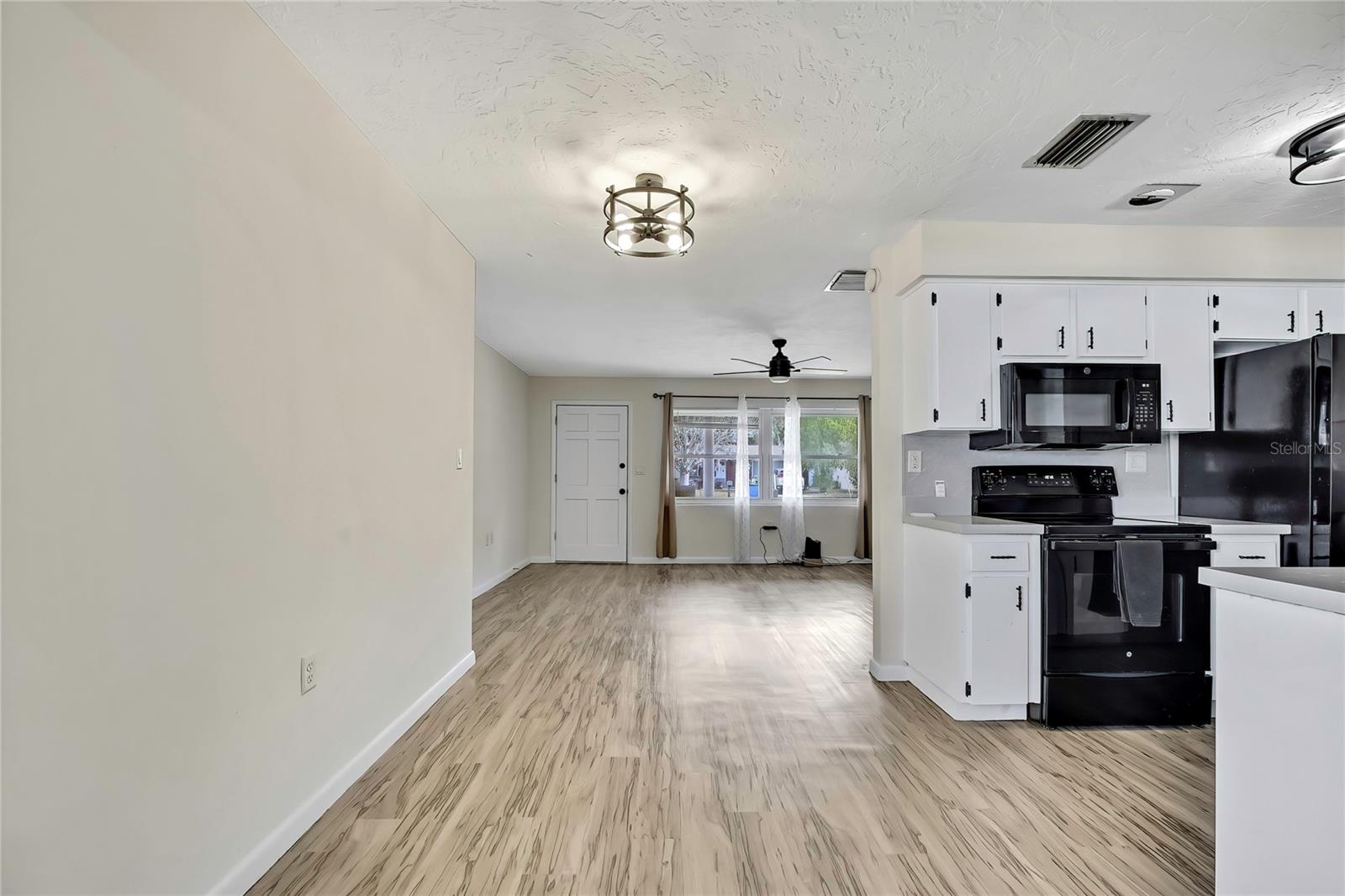 BEVERLY HILLS UNIT 05 - Residential