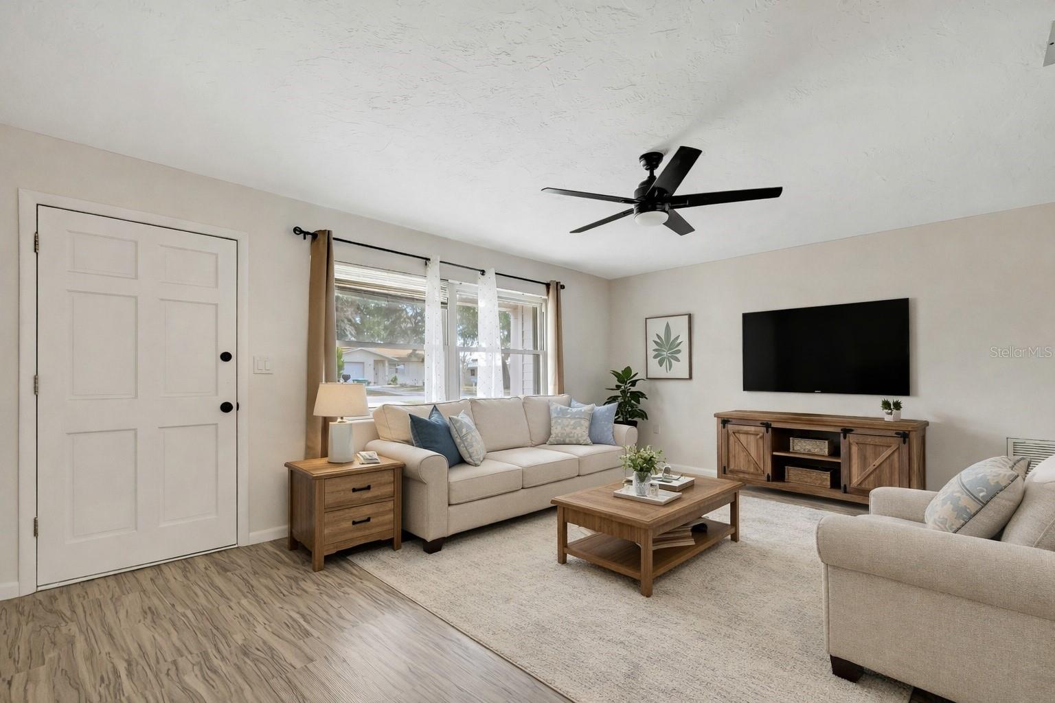 BEVERLY HILLS UNIT 05 - Residential