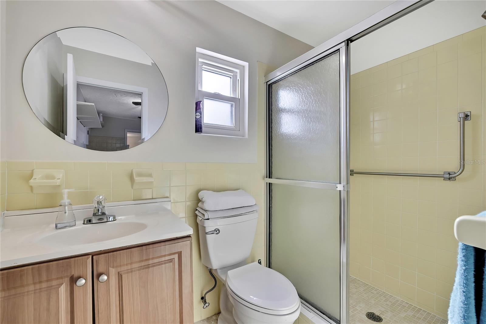 BEVERLY HILLS UNIT 05 - Residential