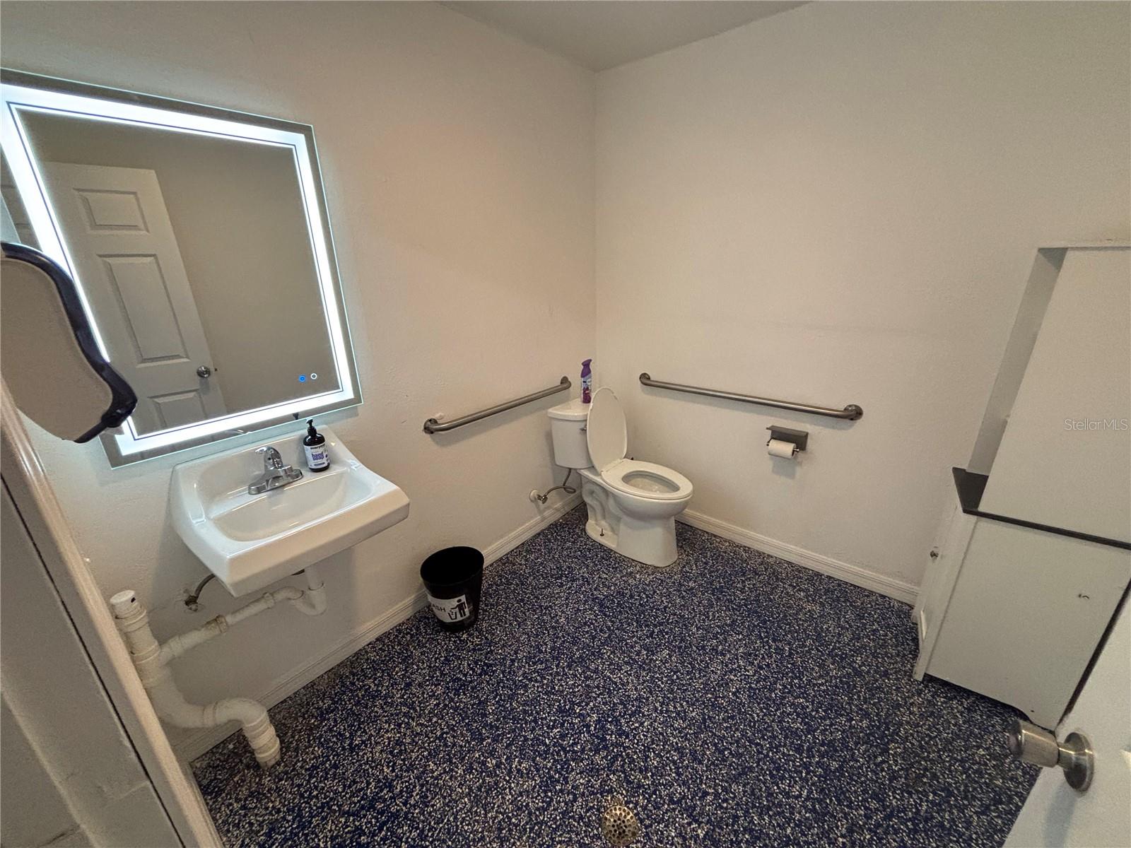 BARTOW ORIGINAL - Commercial Sale