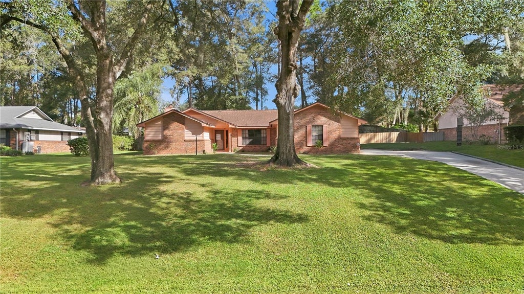 Photo of 769 Torchwood Drive, Deland, FL 32724 (MLS # V4951337)