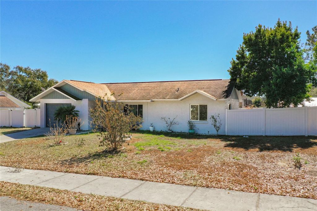 Photo of 107 Summerhill Court, Minneola, FL 34715 (MLS # O6382930)