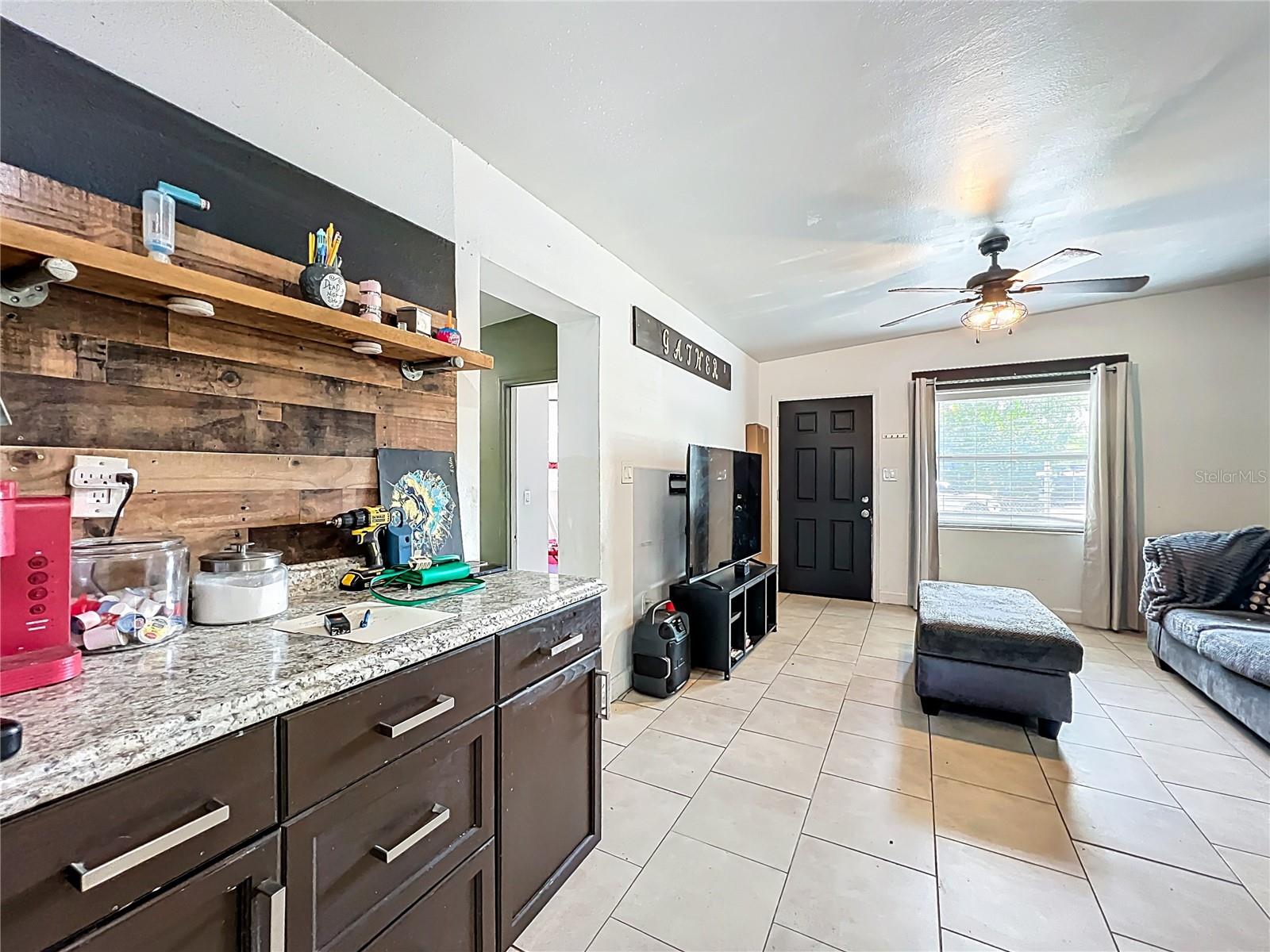 PEACH LAKE MANOR - Residential