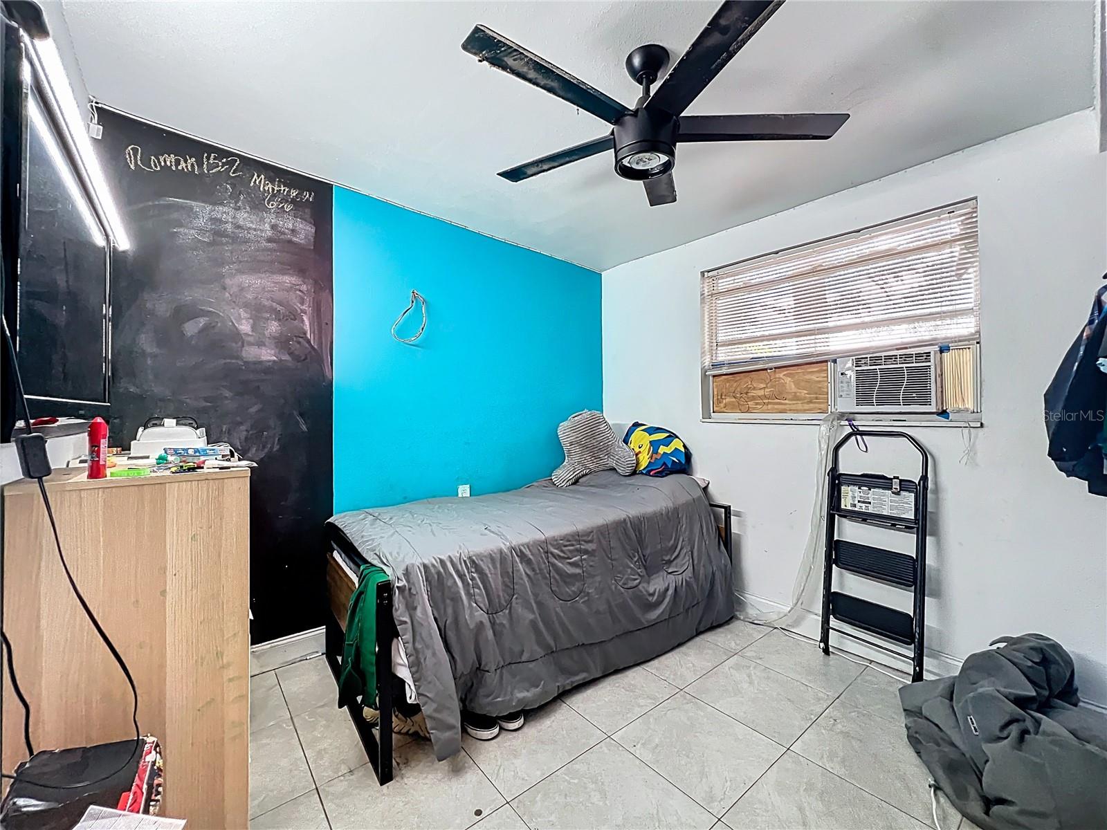 PEACH LAKE MANOR - Residential