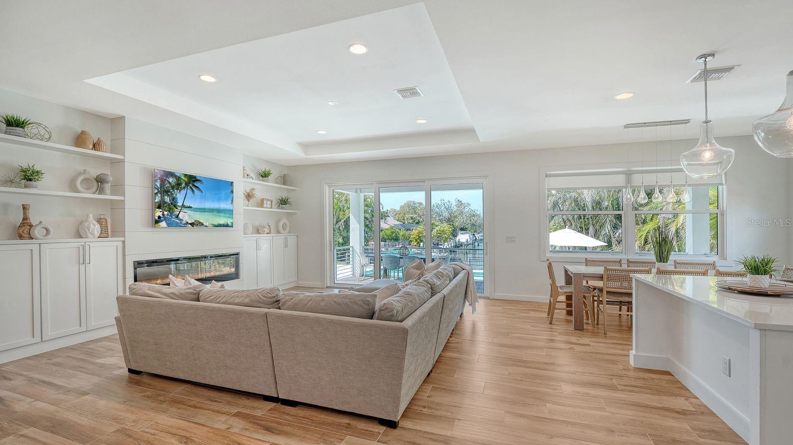 1206 - AQUALANE ESTATES 3RD UNIT - Residential