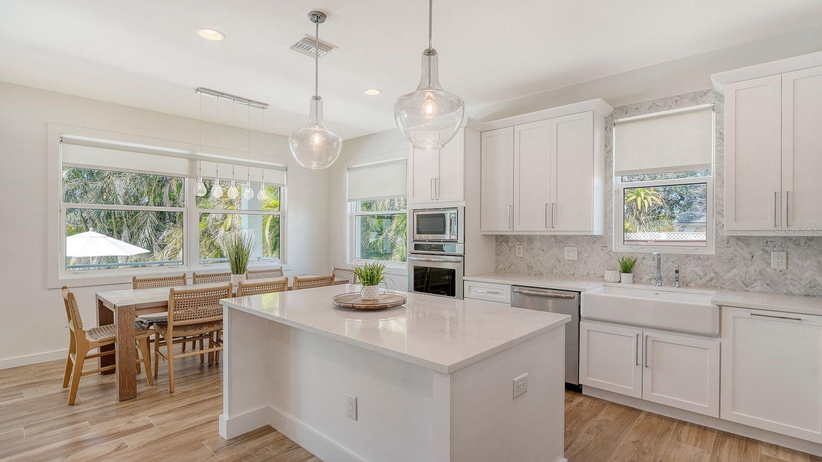 1206 - AQUALANE ESTATES 3RD UNIT - Residential