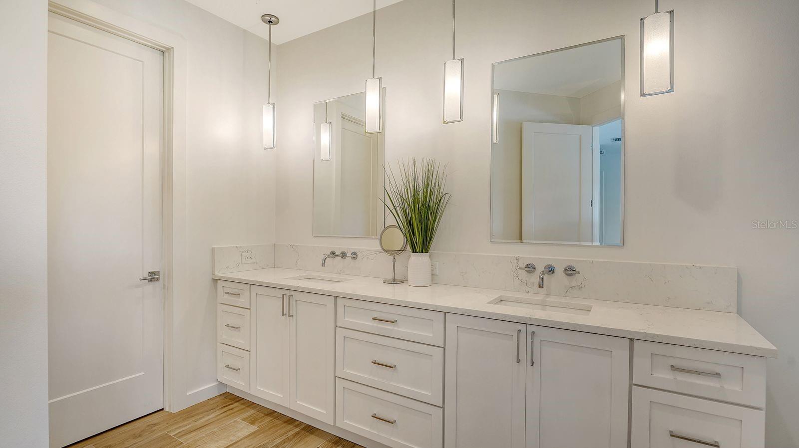 1206 - AQUALANE ESTATES 3RD UNIT - Residential