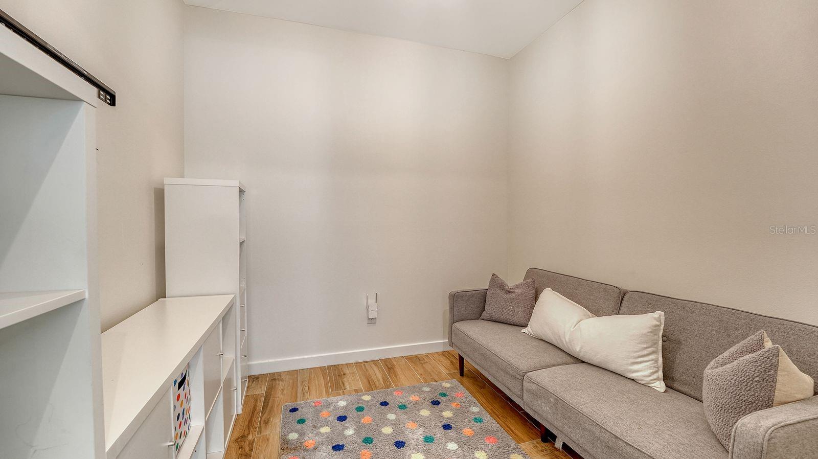 1206 - AQUALANE ESTATES 3RD UNIT - Residential