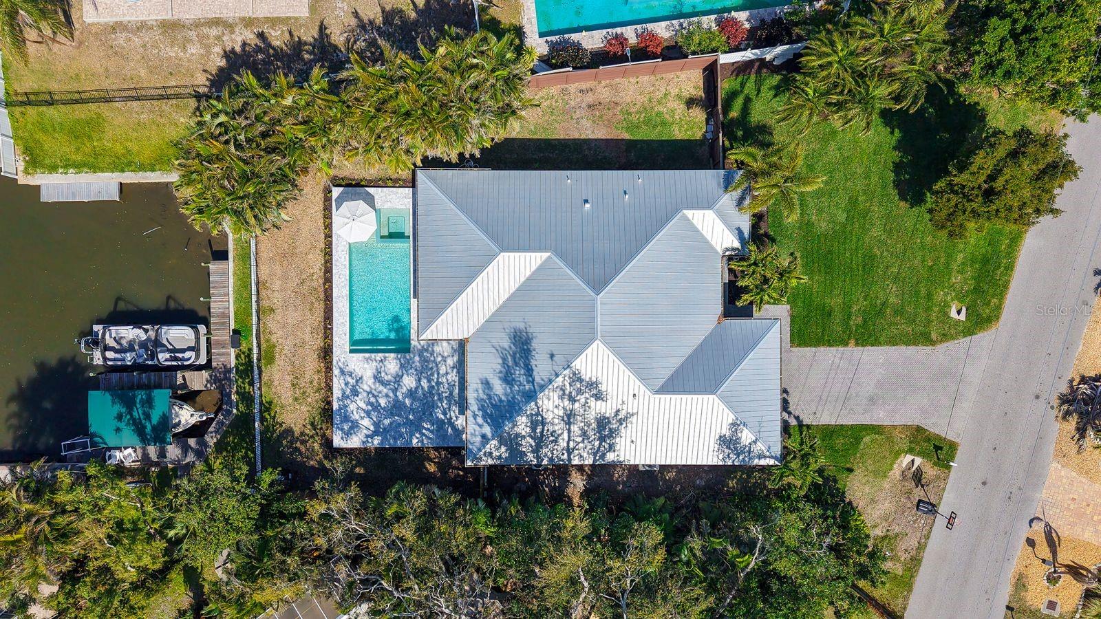 1206 - AQUALANE ESTATES 3RD UNIT - Residential