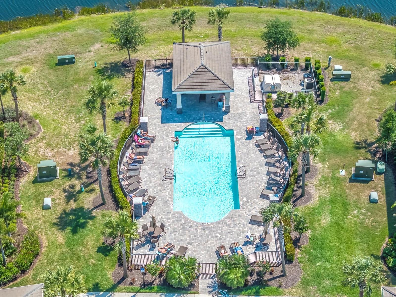TERRACE VI AT LAKEWOOD NATIONAL PH II - Residential