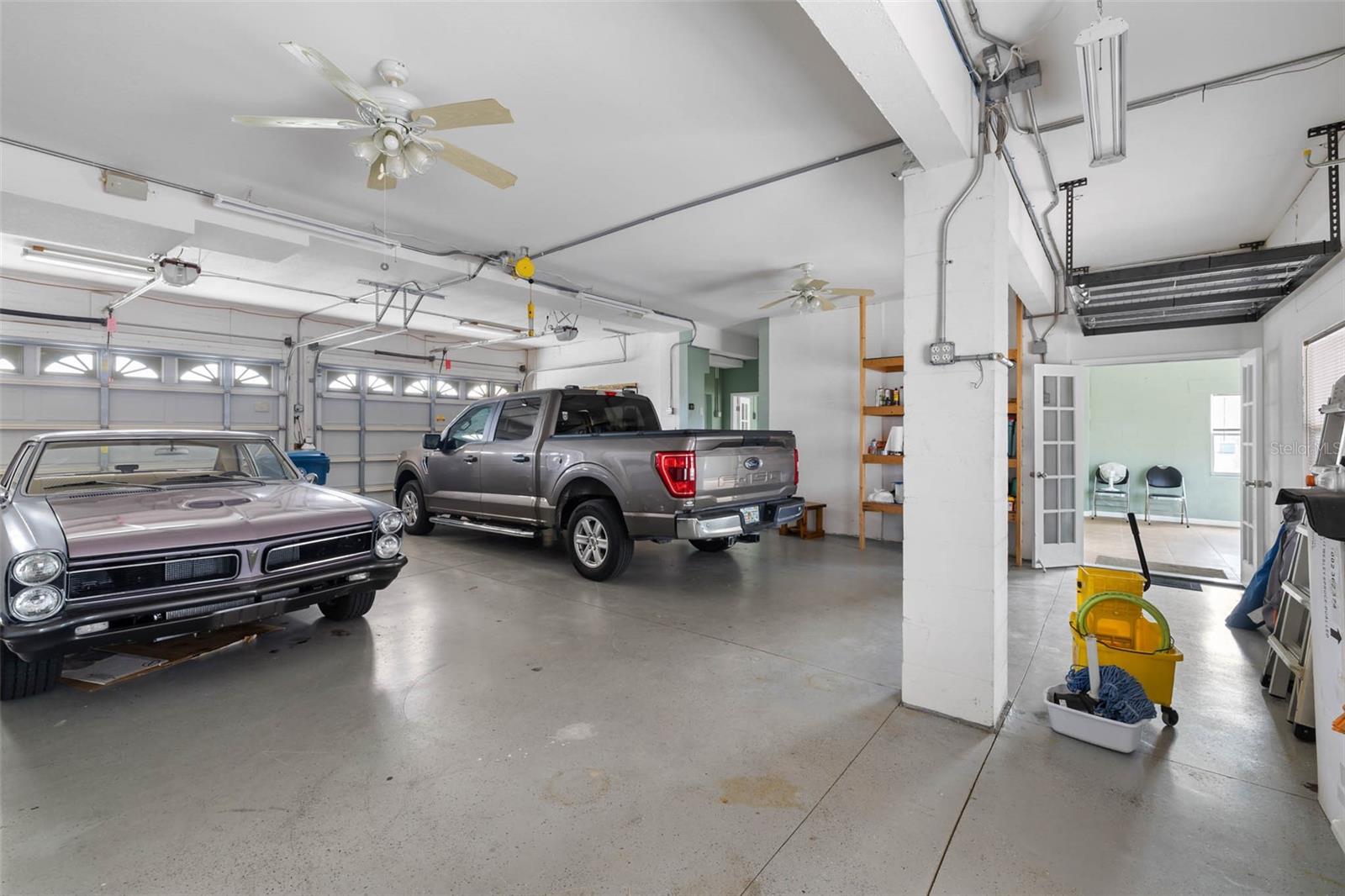 HERNANDO BEACH - Residential