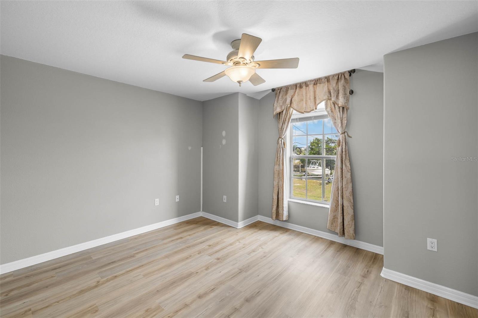 HERNANDO BEACH - Residential