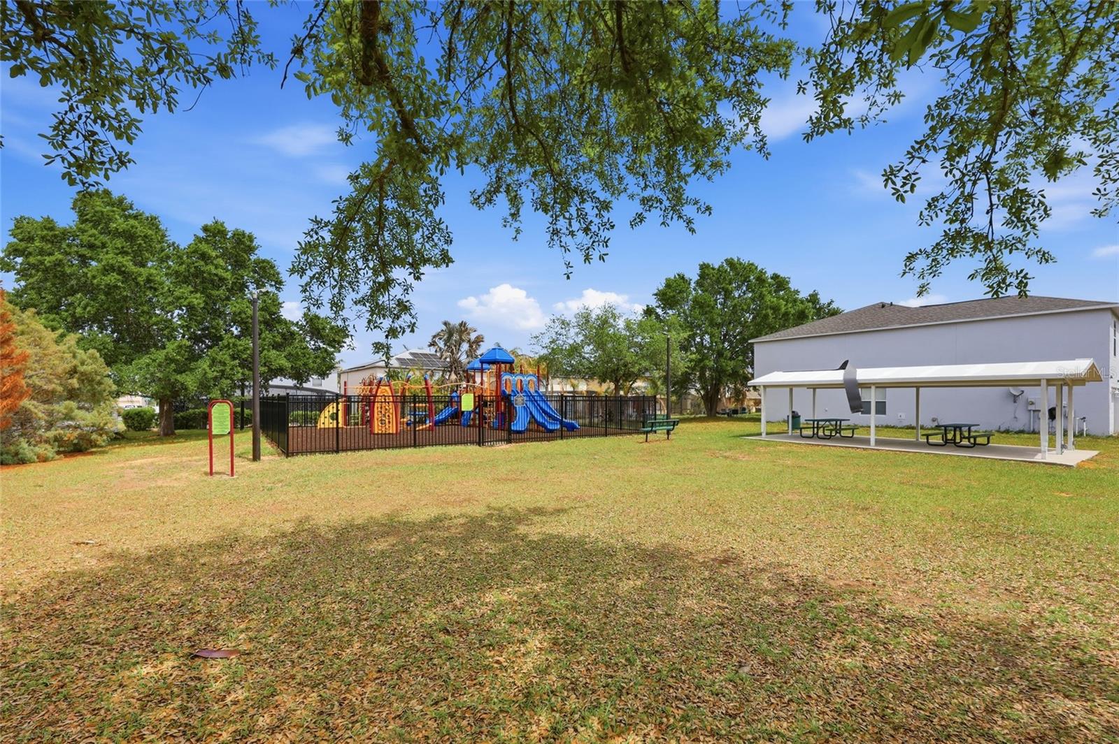 LEGACY PARK PH 02 - Residential