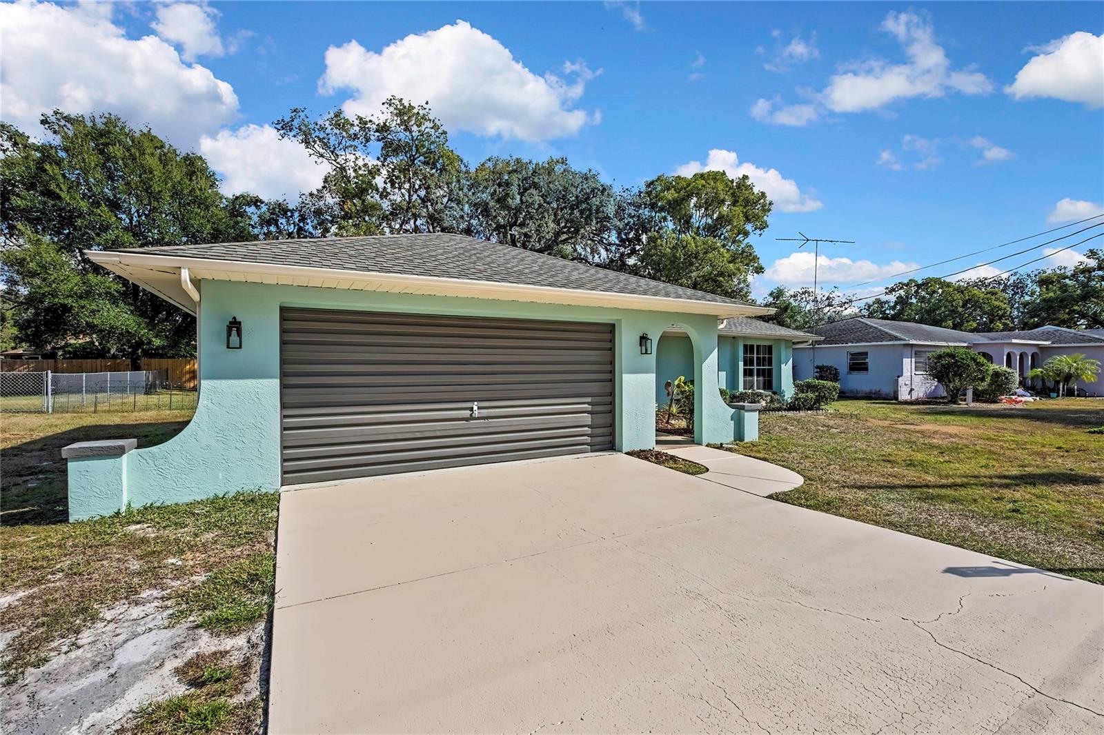 SPRING HILL - Residential